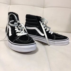 Van black high tops